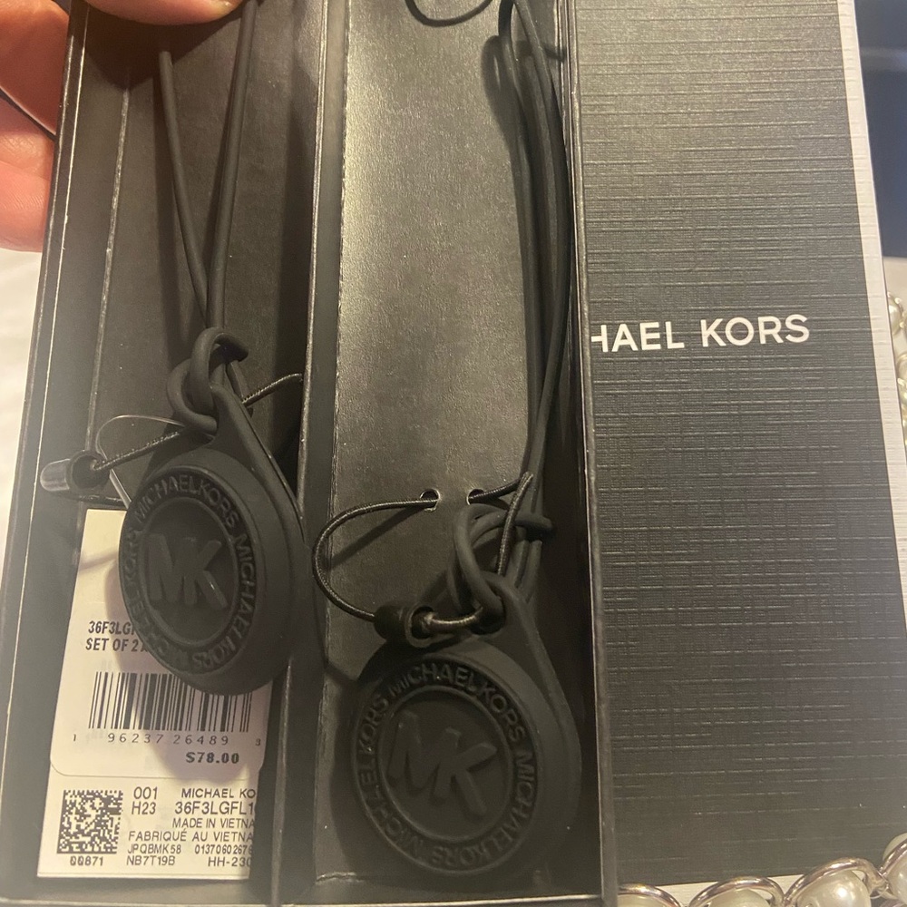 NWT Micheal Kors set of 2 Air tag covers black $78